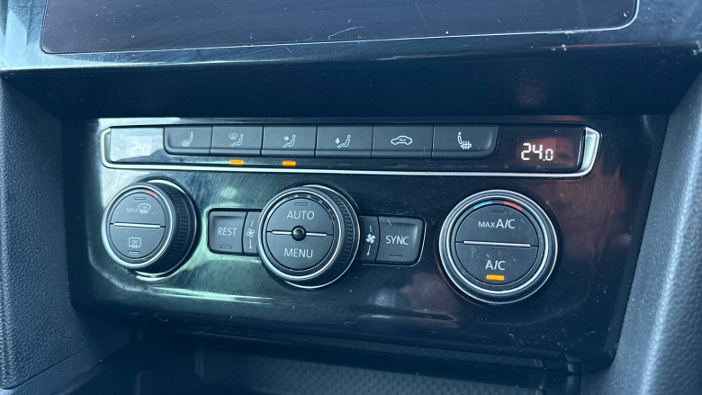 Volkswagen Passat 2.0 TDI EVO SCR R-Line 5dr DSG Diesel Estate